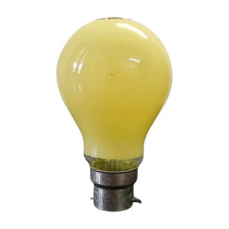 100W BC Yellow Insect Globe
